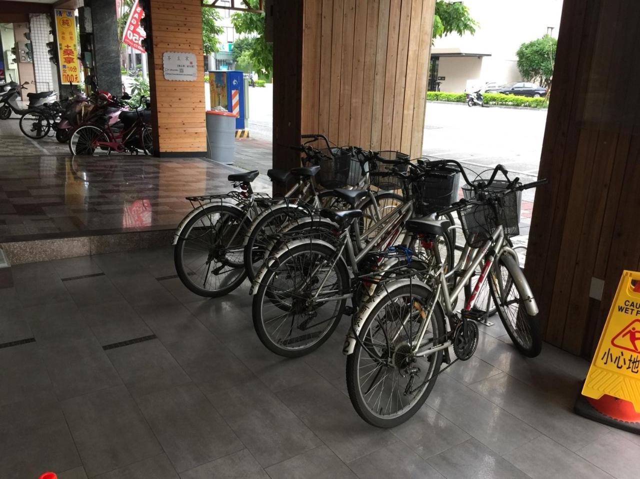 麗馨商旅七賢館 Hotel Kaohsiung Exterior photo